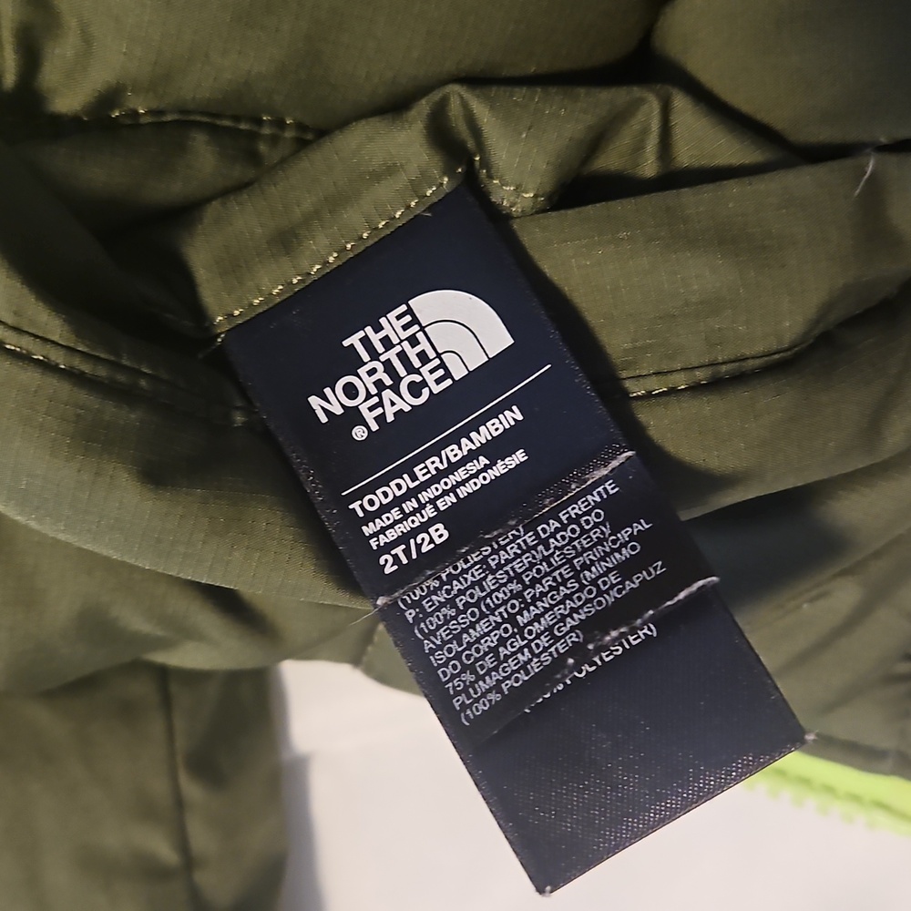 Reversible North Face Jacket - Picture 12 of 12